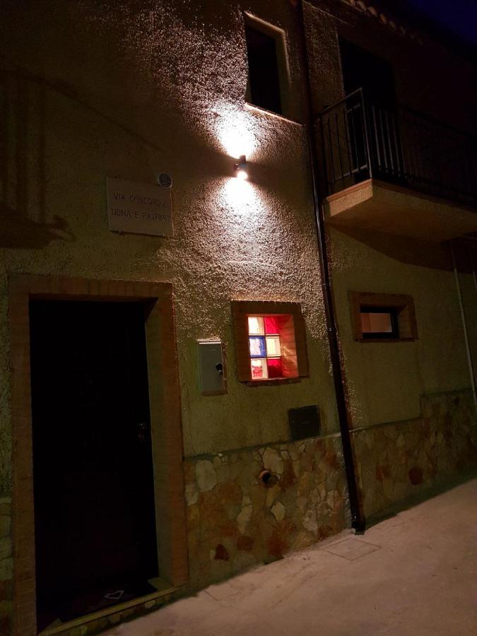 Bed and Breakfast Il Vicoletto Фрашинето Экстерьер фото